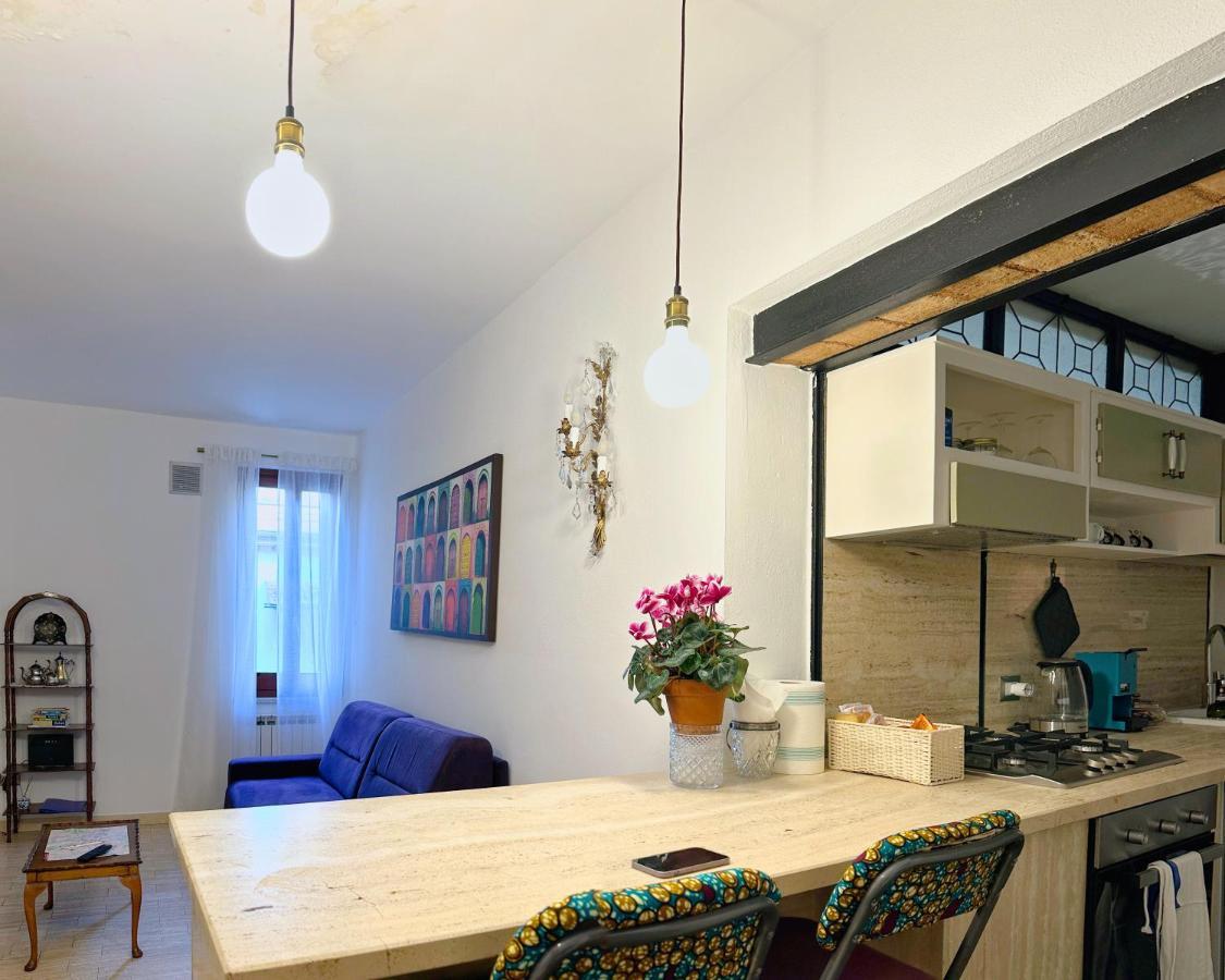 Lovely Apartment In Via Della Scala, Trastevere Rom Exterior foto